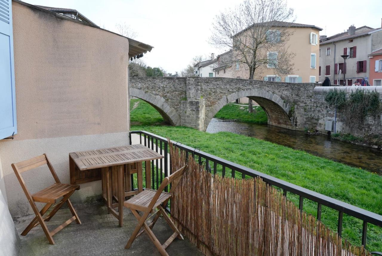 Auberge Du Vieux Pont Brignais Exterior photo